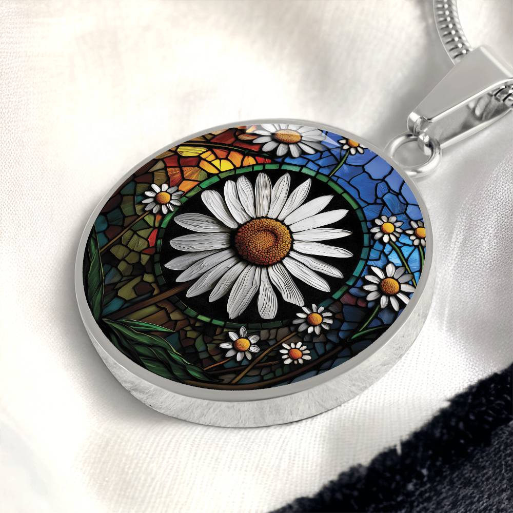Daisy Pendant Necklace