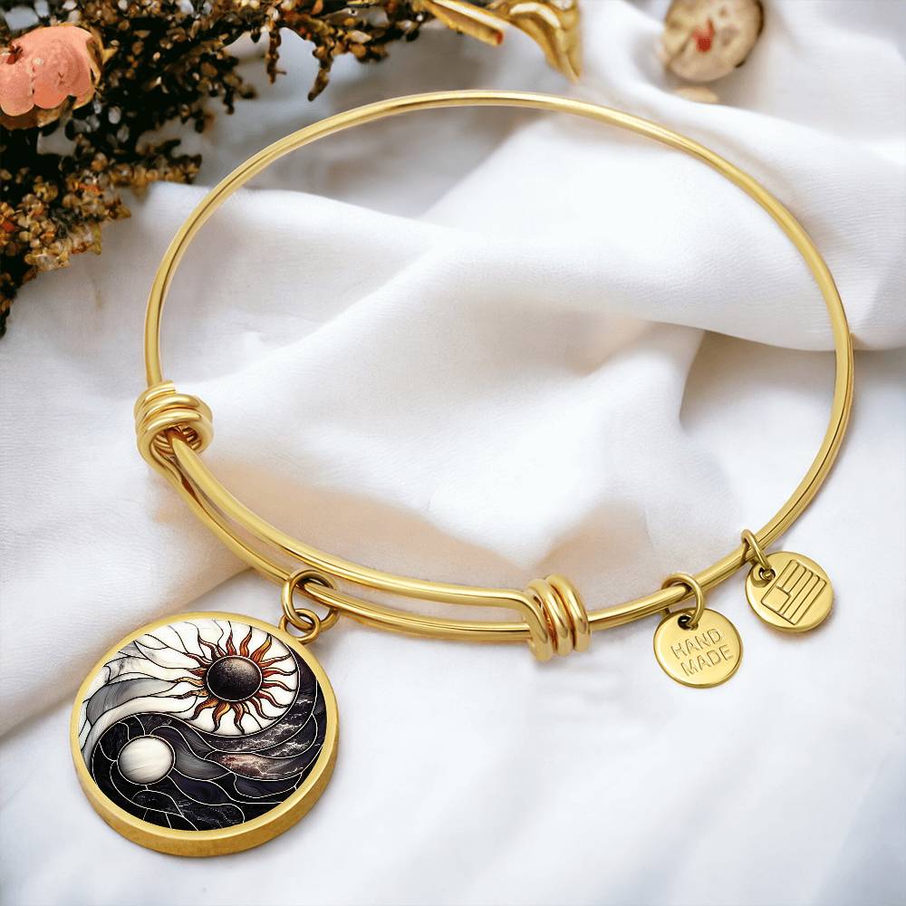 Sun and Moon Bracelet, Personalized Celestial Jewelry, 18K Gold Yin and Yang Charm Pendant, Harmony & Unity Space Gift For Her