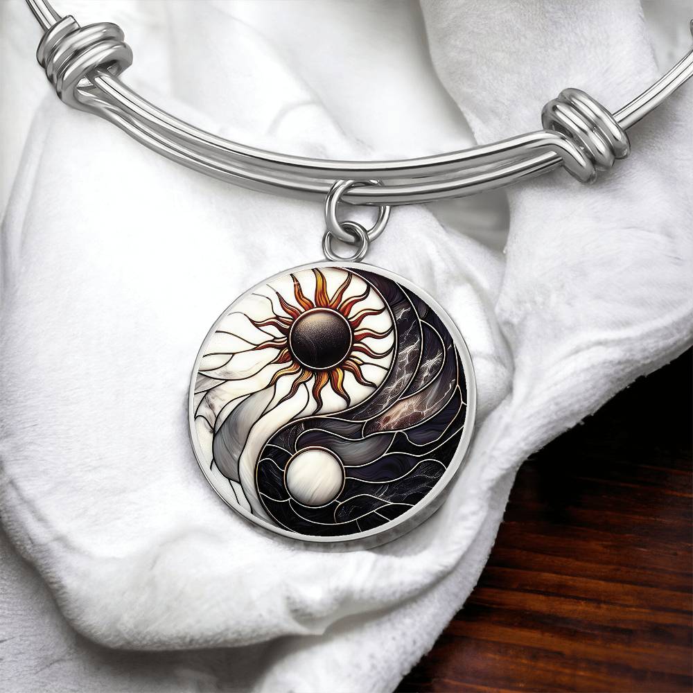 Sun and Moon Bracelet, Personalized Celestial Jewelry, 18K Gold Yin and Yang Charm Pendant, Harmony & Unity Space Gift For Her