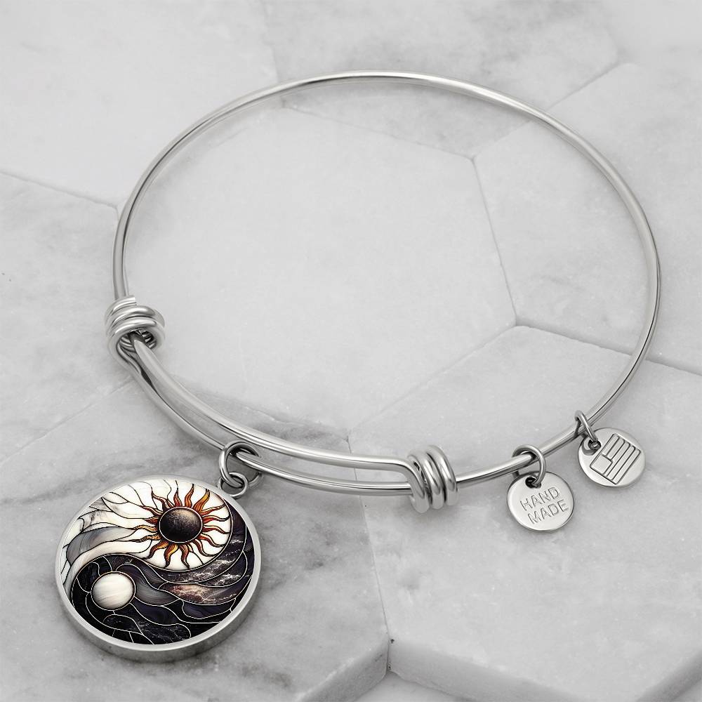 Sun and Moon Bracelet, Personalized Celestial Jewelry, 18K Gold Yin and Yang Charm Pendant, Harmony & Unity Space Gift For Her