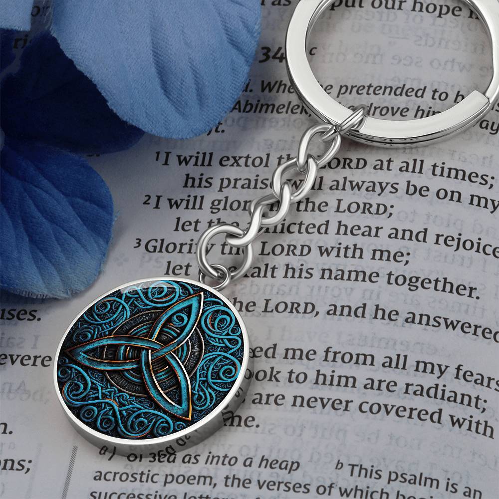 Celtic Triquetra Keychain