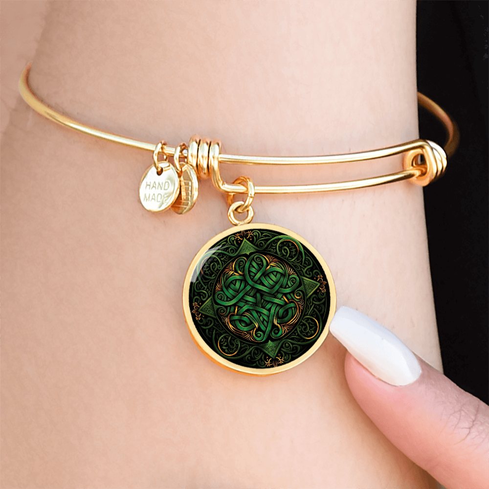 Green Celtic Knot Bracelet - Romantic Pendant Jewelry