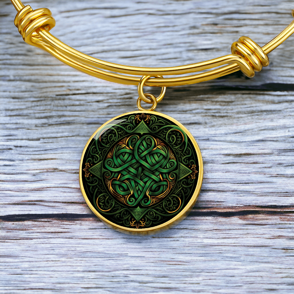Green Celtic Knot Bracelet - Romantic Pendant Jewelry