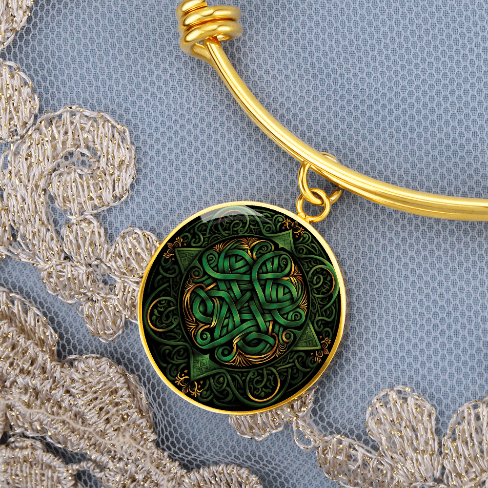 Green Celtic Knot Bracelet - Romantic Pendant Jewelry