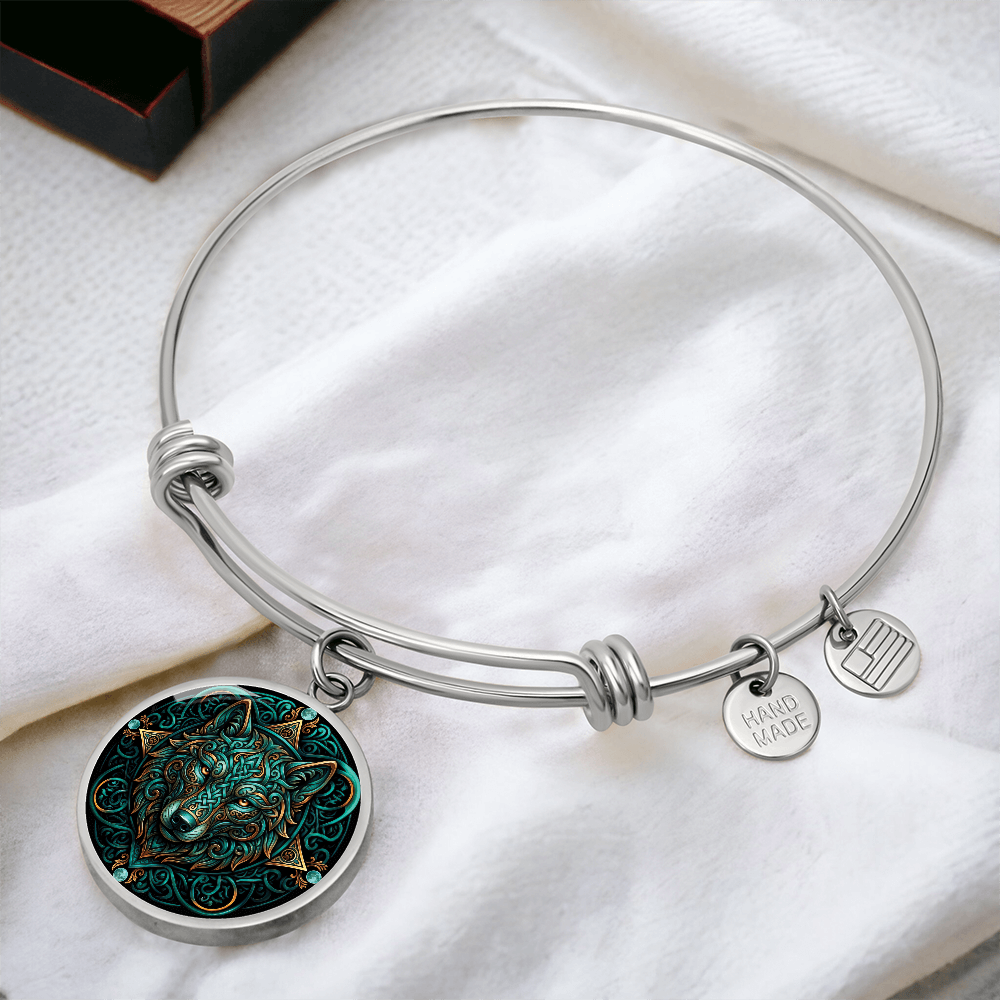 Celtic Wolf Bracelet - Symbolizing Guardianship and Protection