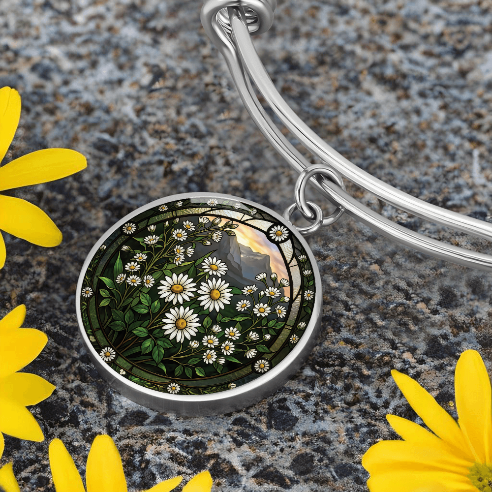 White Daisy Bracelet - April Birth Flower Pendant Jewelry