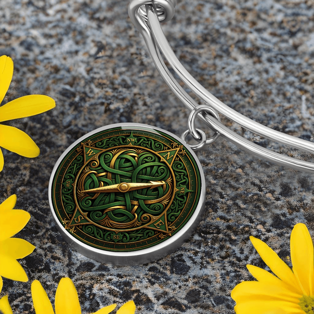 Celtic Compass Rose Bracelet - Green Celtic Pendant Jewelry