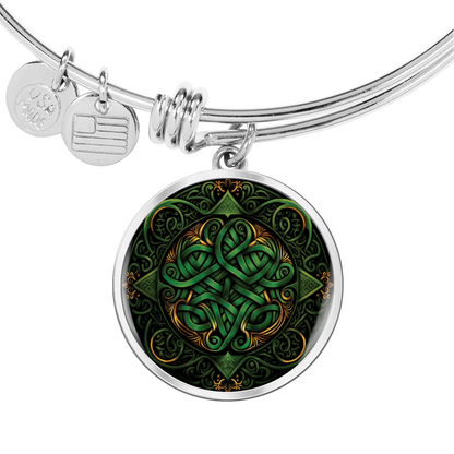 Green Celtic Knot Bracelet - Romantic Pendant Jewelry