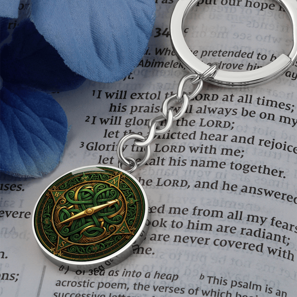 Compass Rose Keychain - Green Celtic Pendant Jewelry