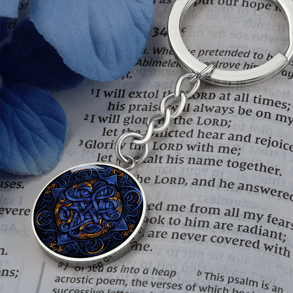 Blue Celtic Knot Keychain - Romantic Pendant Jewelry