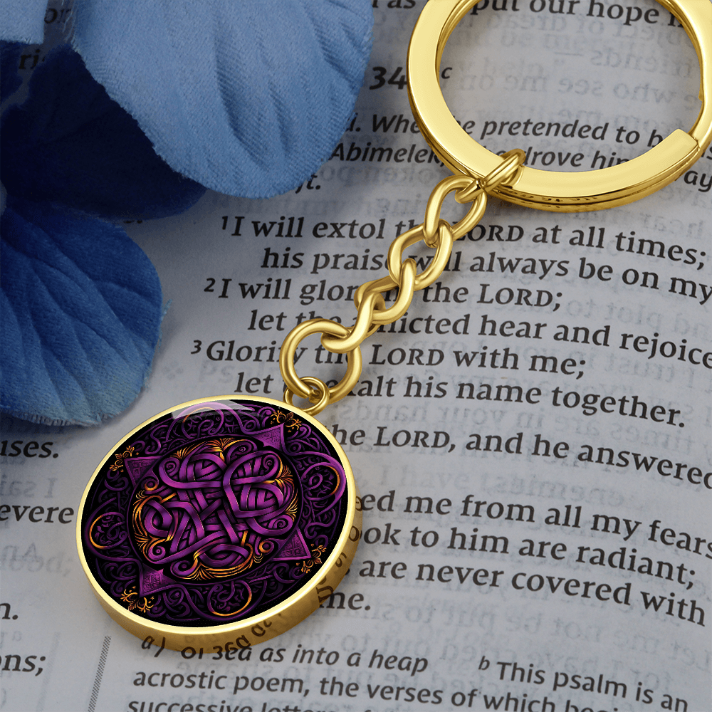 Purple Celtic Knot Keychain - Romantic Pendant Jewelry