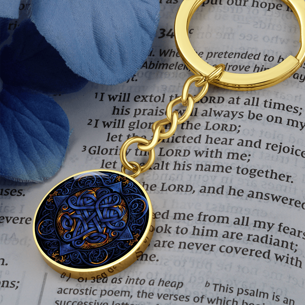 Blue Celtic Knot Keychain - Romantic Pendant Jewelry