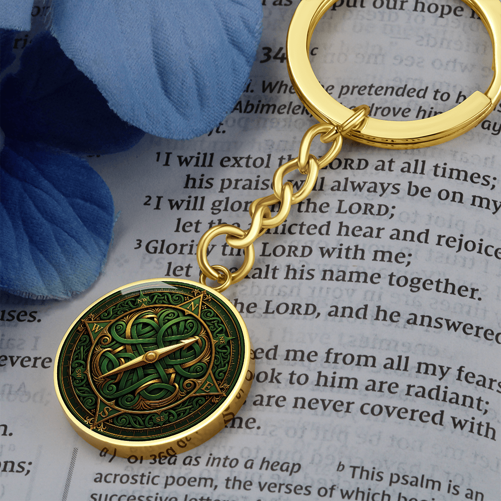 Compass Rose Keychain - Green Celtic Pendant Jewelry
